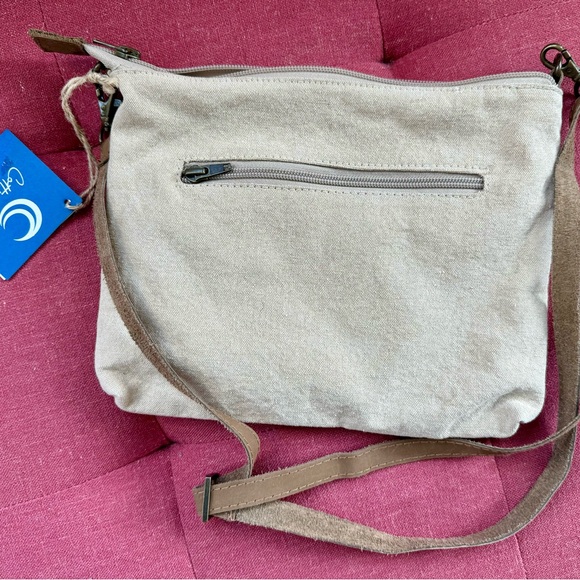 Cottn Curls Handbag with Leather Strap - Picture 3 of 4